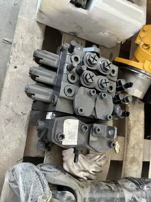 150602020002B Çok yönlü valf Sany Reach Stacker Parçaları
