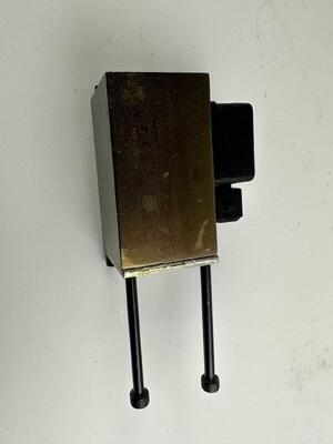 0009736081 solenoid valfi Linde Reach Stacker Parçaları